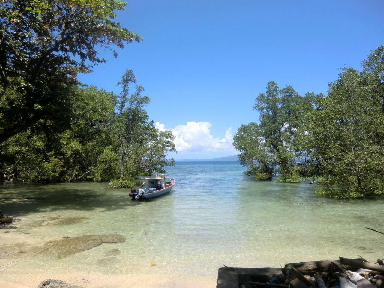 Bunaken Sea Garden Resort Eksteriør billede