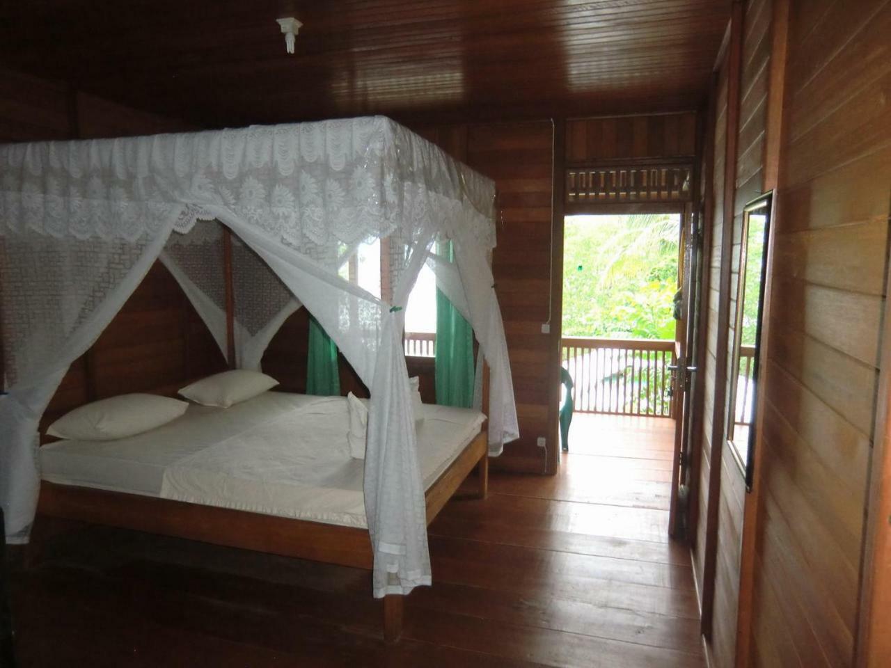Bunaken Sea Garden Resort Eksteriør billede